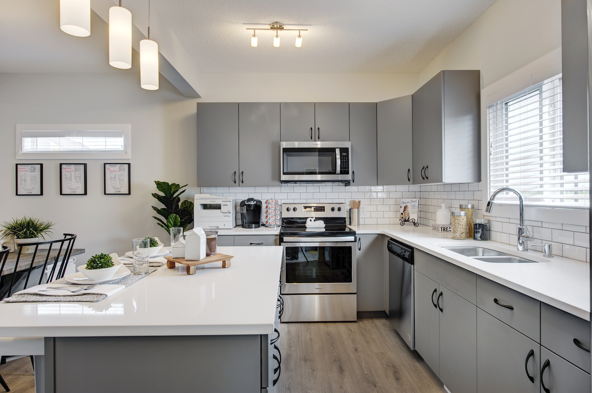 Wolf-Willow-Calgary-Look-Townhome-Kitchen