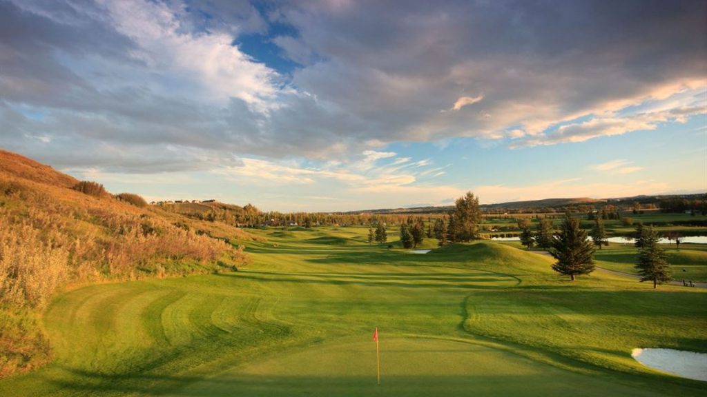 mckenzie meadows golf course in fish creek park